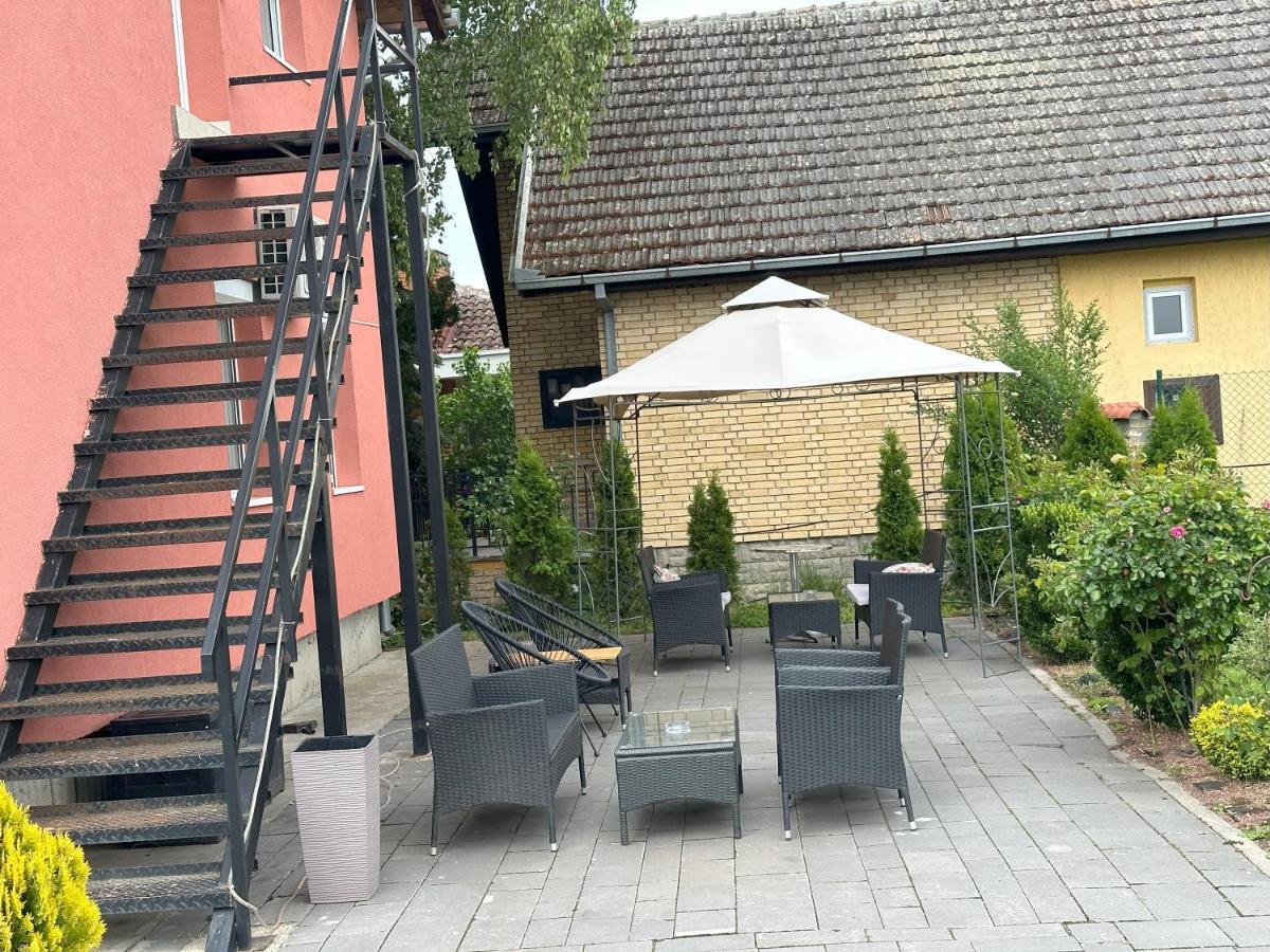 Vila Boska Palic Ngoại thất bức ảnh