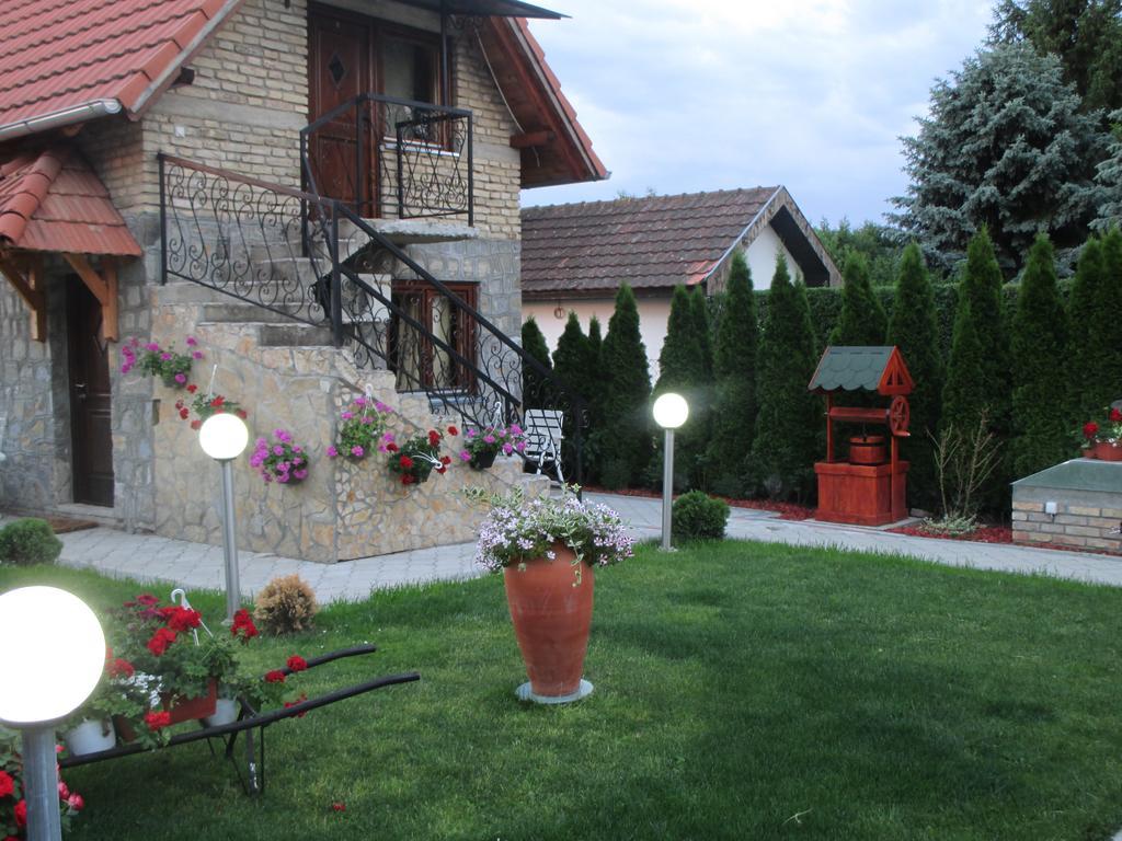 Vila Boska Palic Ngoại thất bức ảnh